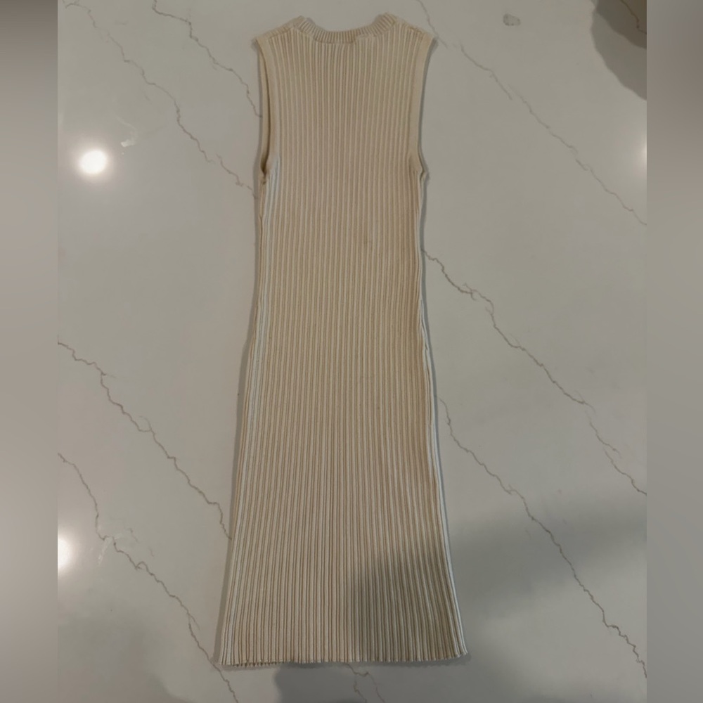 Berksha Cream Sleeveless Bodycon Dress - Picture 3 of 4